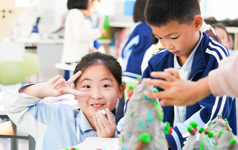 {item.finfo.COVERIMAGE!''}