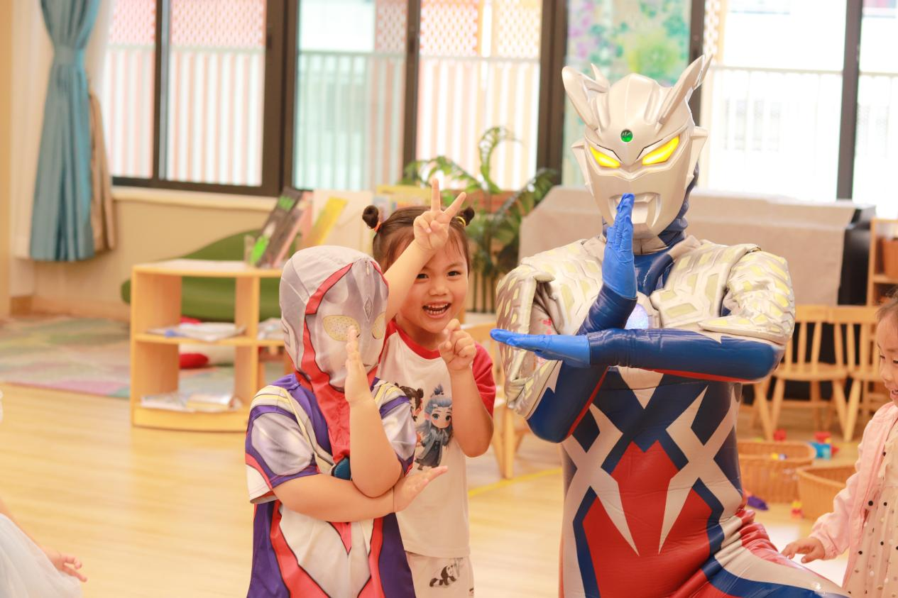 教师：和孩子一起生活，用生命影响生命