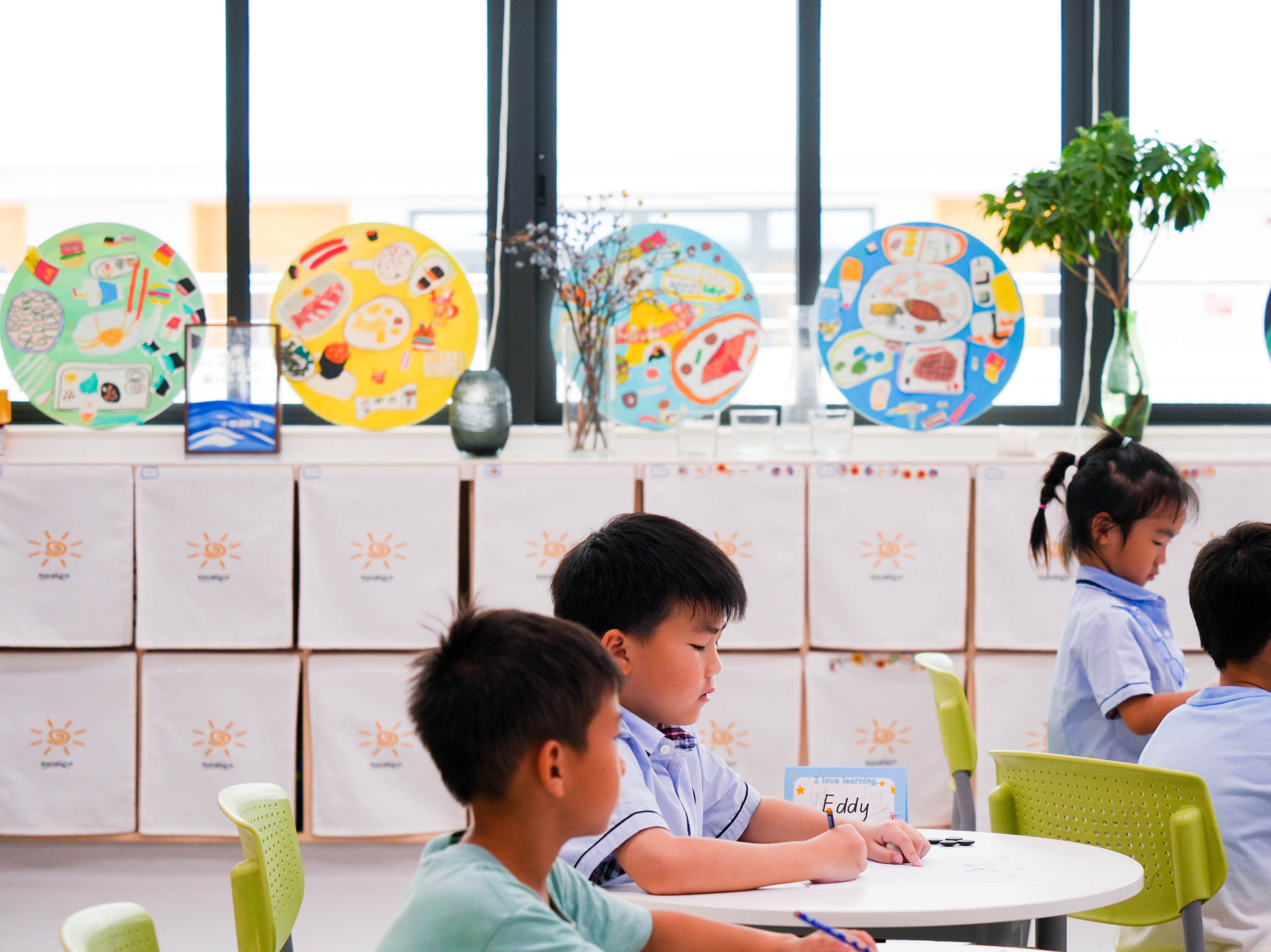 {item.finfo.COVERIMAGE!''}