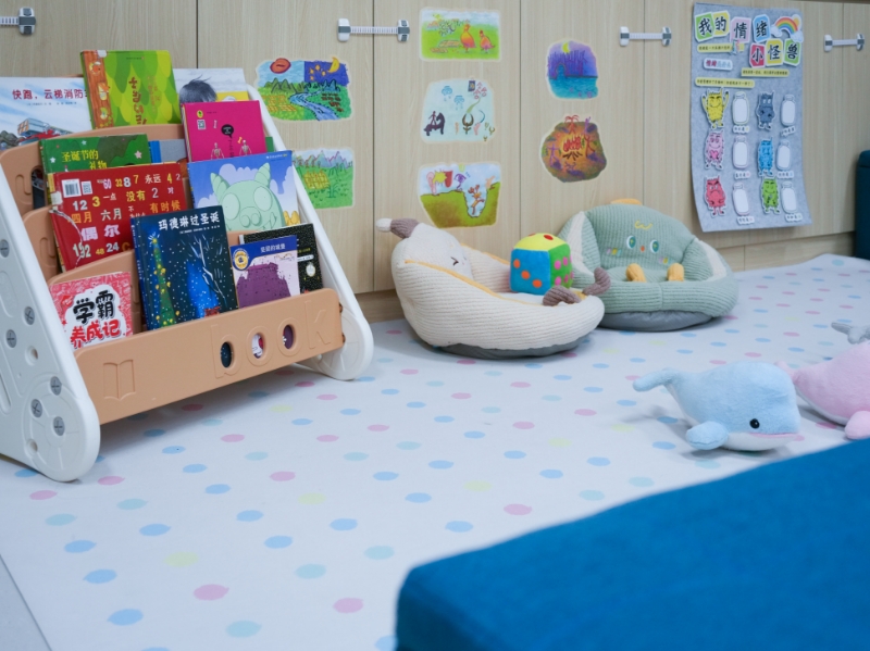 {item.finfo.COVERIMAGE!''}