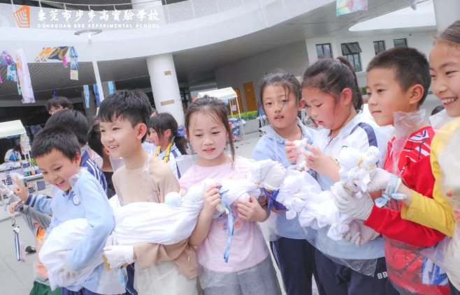 小学部大事记：让我们一起写个新故事